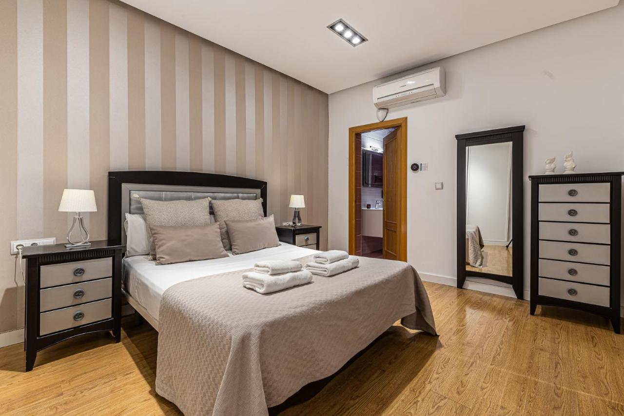 Waou Apartamentos En Sol Deluxe 2 Madrid Exterior photo